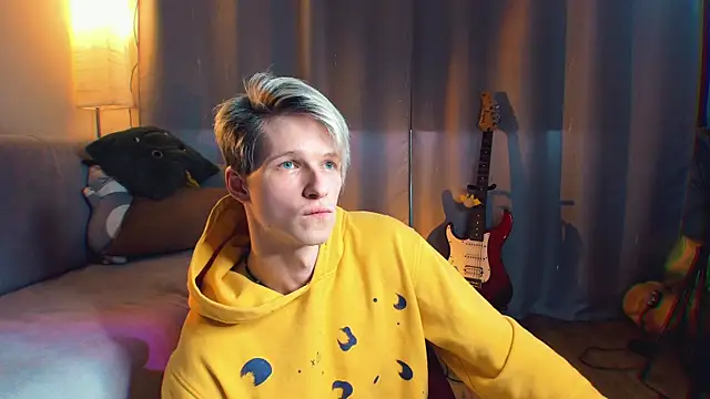 Snapshot of Breston_Sweet chatting on 02-17-26, 02:13 Breston Sweet online show from 02-17-26, 02:13