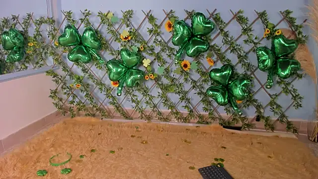 isa kiss online show from 03-17-25, 12:14