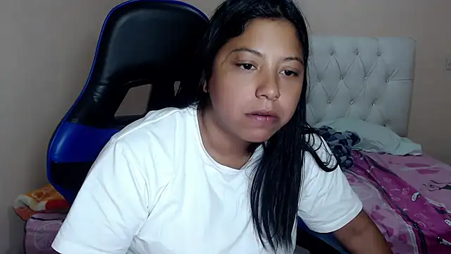 Leylafourniert online show from 11-29-25, 07:39