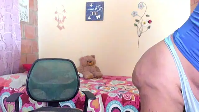 Snapshot of zafiro_sex_ chatting on 02-27-25, 11:37 zafiro sex online show from 02-27-25, 11:37