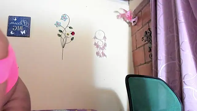 Snapshot of zafiro_sex_ chatting on 03-11-25, 01:26 zafiro sex online show from 03-11-25, 01:26