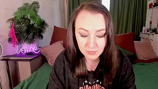 Mira Xo  online show from 11-03-25, 11:00