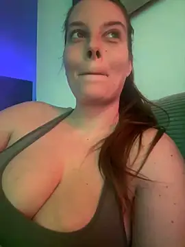 Snapshot of newMichelle chatting on 02-11-25, 07:12 newMichelle online show from 02-11-25, 07:12