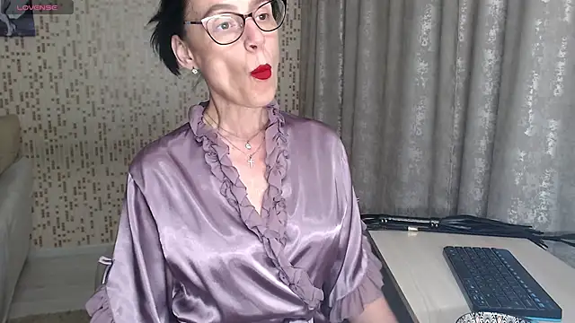Snapshot of BelovedLady chatting on 05-11-26, 05:43 BelovedLady online show from 05-11-26, 05:43