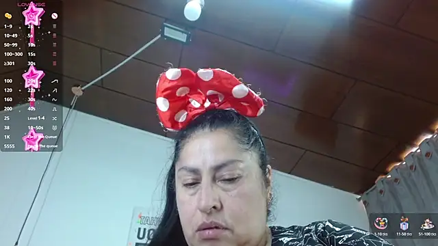 Keyla01  online show from 10-24-25, 06:37