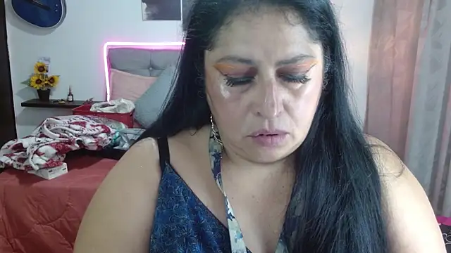 Snapshot of Keyla01_ chatting on 06-16-26, 06:54 Keyla01 online show from 06-16-26, 06:54