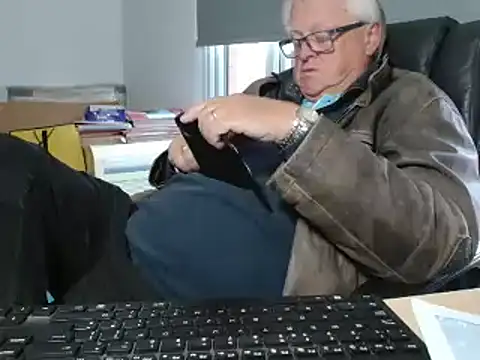 bigbadjon69 online show from 09-23-25, 03:59