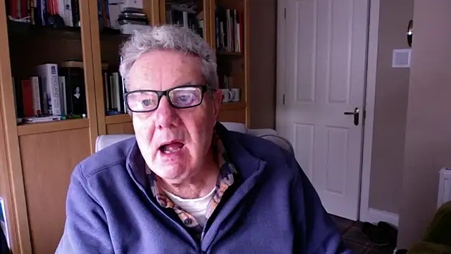 Snapshot of Oldpistolpete chatting on 01-11-26, 11:59 Oldpistolpete online show from 01-11-26, 11:59