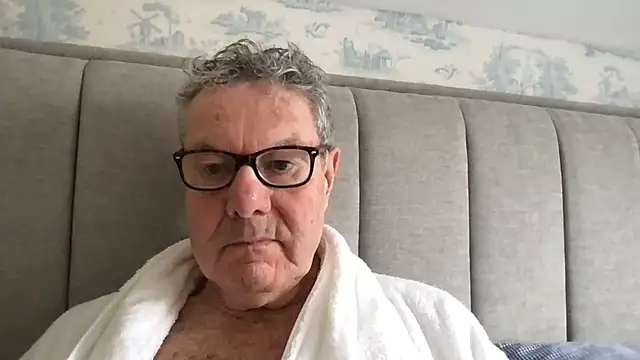 Snapshot of Oldpistolpete chatting on 02-14-26, 11:29 Oldpistolpete online show from 02-14-26, 11:29