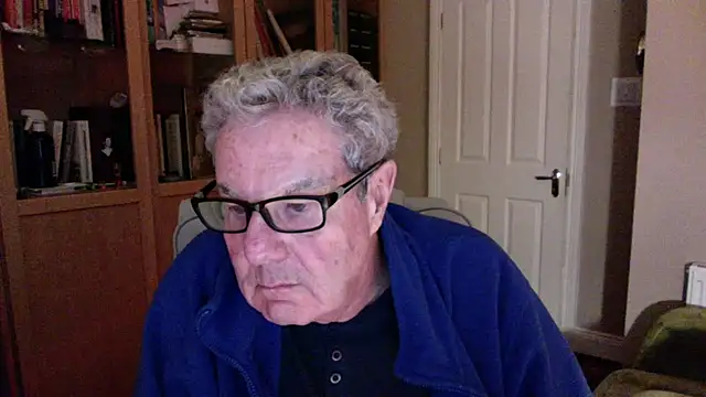 Snapshot of Oldpistolpete chatting on 03-12-26, 10:38 Oldpistolpete online show from 03-12-26, 10:38
