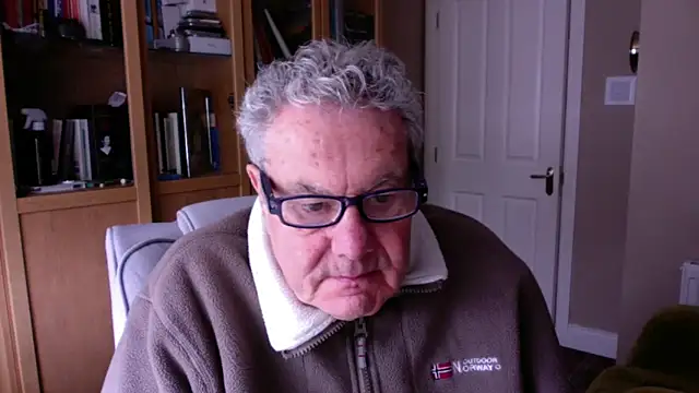 Snapshot of Oldpistolpete chatting on 03-13-26, 10:44 Oldpistolpete online show from 03-13-26, 10:44