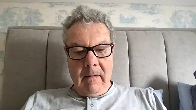 Snapshot of Oldpistolpete chatting on 03-17-26, 09:45 Oldpistolpete online show from 03-17-26, 09:45