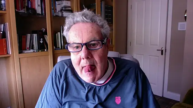 Snapshot of Oldpistolpete chatting on 03-19-26, 11:36 Oldpistolpete online show from 03-19-26, 11:36