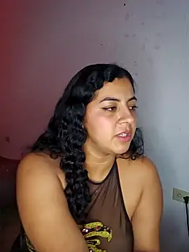 Mary pinkish online show from 01-16-25, 03:23