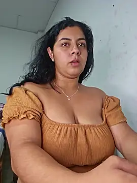 Mary pinkish online show from 01-24-25, 05:31