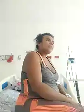 Snapshot of luciana_osorno chatting on 12-13-24, 04:38 luciana osorno online show from 12-13-24, 04:38