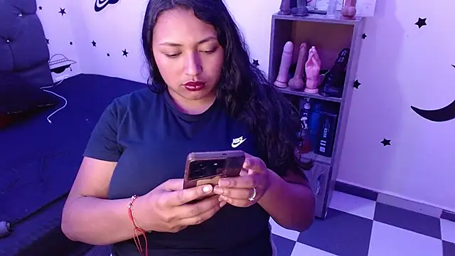 tatiana wd online show from 03-16-25, 01:38