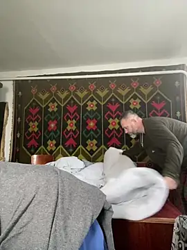 GHsveter online show from 04-21-26, 07:36