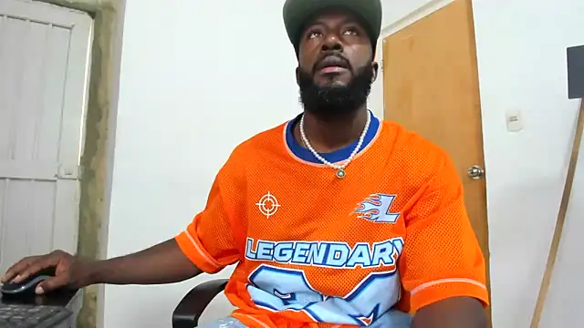 Snapshot of DaleHamilton chatting on 12-03-24, 04:06 DaleHamilton online show from 12-03-24, 04:06