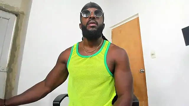 Snapshot of DaleHamilton chatting on 01-28-25, 03:04 DaleHamilton online show from 01-28-25, 03:04