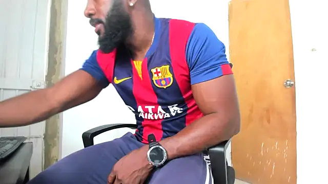 Snapshot of DaleHamilton chatting on 02-10-25, 04:58 DaleHamilton online show from 02-10-25, 04:58