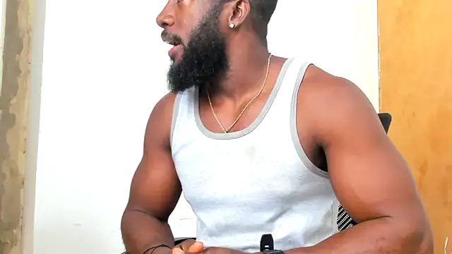 Snapshot of DaleHamilton chatting on 03-05-25, 04:24 DaleHamilton online show from 03-05-25, 04:24