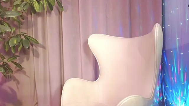 julia renard online show from 02-16-25, 01:27