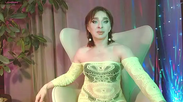 julia renard online show from 10-26-25, 11:05