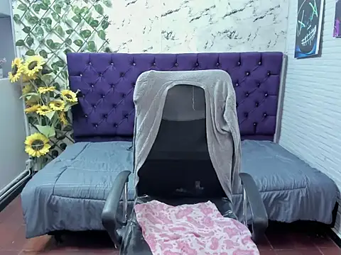 AnnyMilet  online show from 03-26-26, 03:56