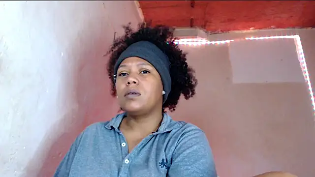 Snapshot of cherry_cleou chatting on 05-25-26, 05:57 cherry cleou online show from 05-25-26, 05:57