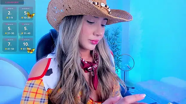 NiaBennet  online show from 10-15-25, 05:13