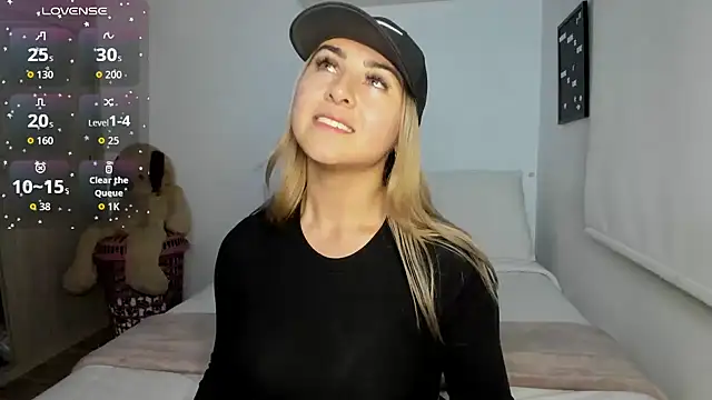 sophi mooreno online show from 09-30-25, 02:27