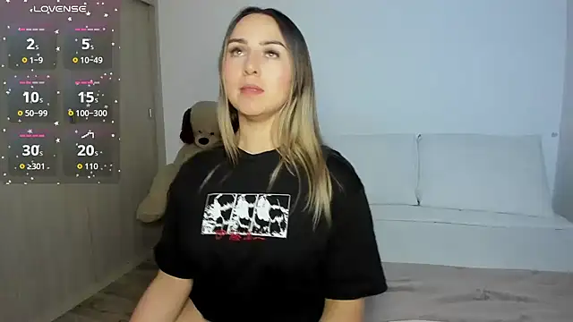 Snapshot of sophi_mooreno chatting on 04-09-26, 06:19 sophi mooreno online show from 04-09-26, 06:19