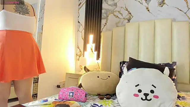 mollieblue69 online show from 02-20-25, 12:47