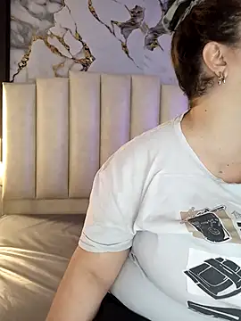 mollieblue69 online show from 02-04-26, 12:55