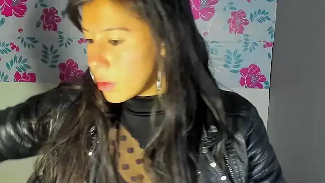 Snapshot of sandyquinnxx chatting on 11-11-25, 02:28 sandyquinnxx online show from 11-11-25, 02:28