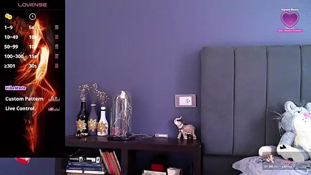 Snapshot of Sweet-Angie chatting on 09-28-25, 03:17 Sweet-Angie online show from 09-28-25, 03:17