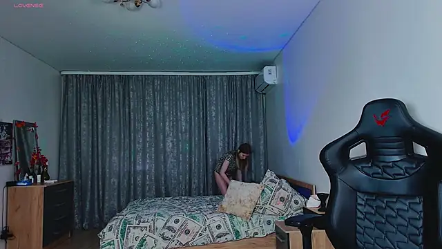 Snapshot of _whiteprincess chatting on 11-07-25, 10:04 whiteprincess online show from 11-07-25, 10:04