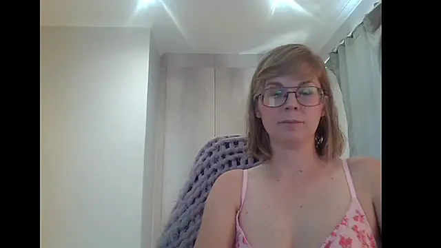 Snapshot of SavannaGirly chatting on 01-26-25, 07:10 SavannaGirly online show from 01-26-25, 07:10