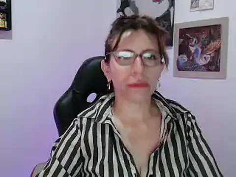 Chayla Ruiz online show from 02-12-25, 01:06