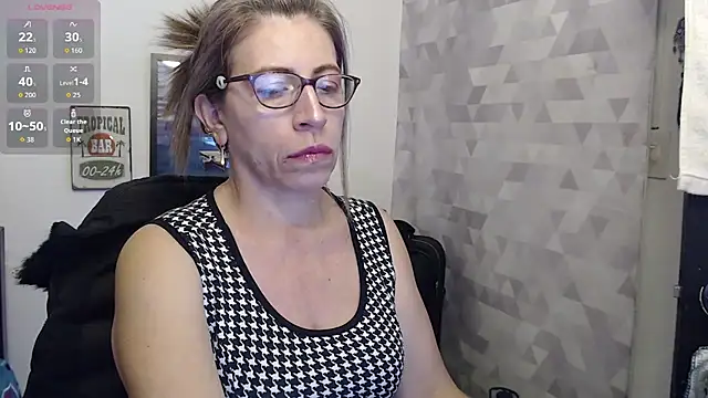 Chayla Ruiz online show from 09-12-25, 07:14