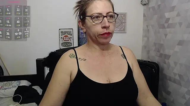 Chayla Ruiz online show from 09-22-25, 11:56