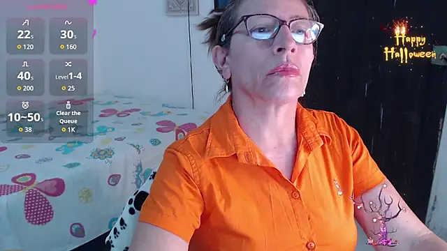 Chayla Ruiz online show from 10-10-25, 09:14