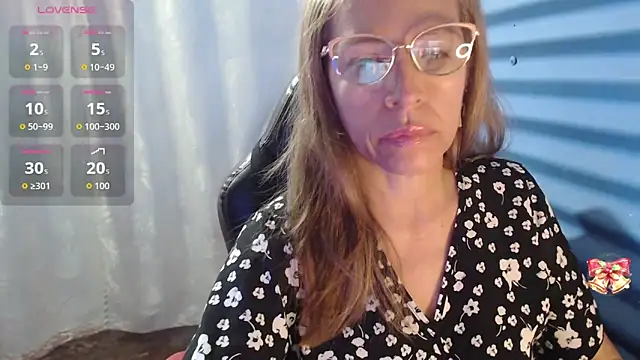 Chayla Ruiz online show from 04-12-26, 12:32