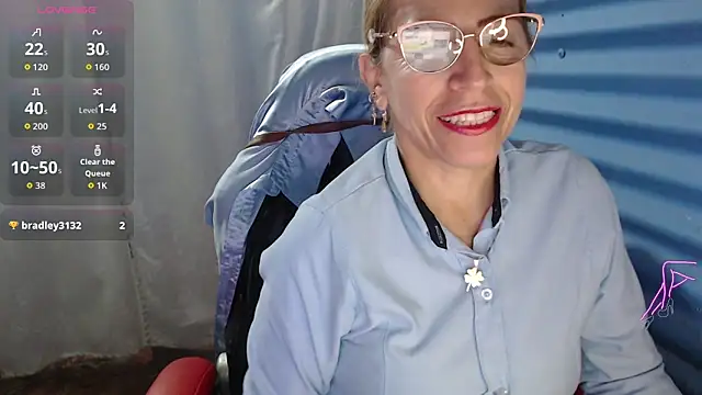 Chayla Ruiz online show from 05-19-26, 10:54