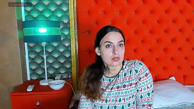 VallerieJones online show from 04-20-26, 08:17