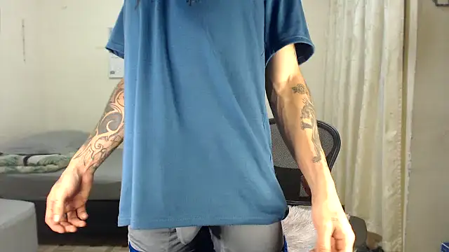 emiliano hottt online show from 03-10-26, 02:00