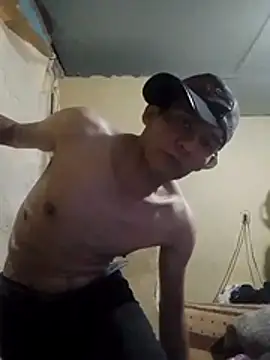 Snapshot of MarsWood chatting on 12-22-25, 02:41 MarsWood online show from 12-22-25, 02:41