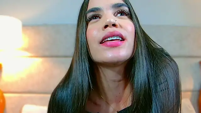 April Cutee online show from 01-12-25, 06:59