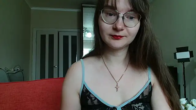 KiraGoldens online show from 05-29-26, 06:11